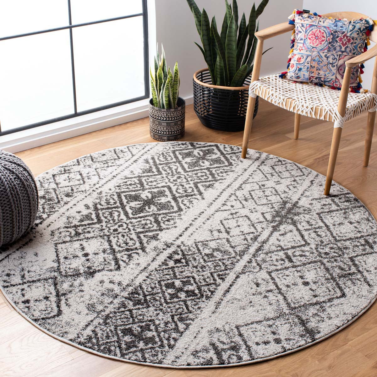 Safavieh Adirondack Rug Collection ADR111H Silver / Black Safavieh Home