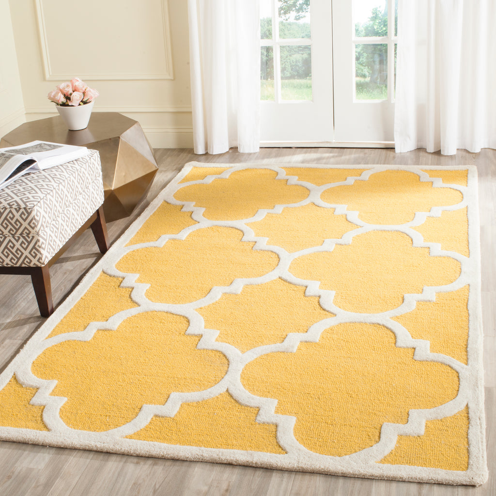 Contemporary Accent Rug, CAM140Q, 60 X 91 cm in Gold / Ivory