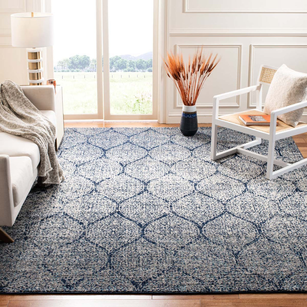 Safavieh Madison Rug Collection MAD604G - Navy / Silver