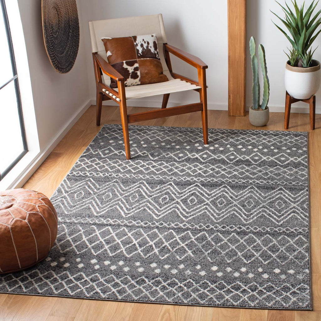 Safavieh Madison 700 Rug Collection MAD798F - Charcoal / Ivory