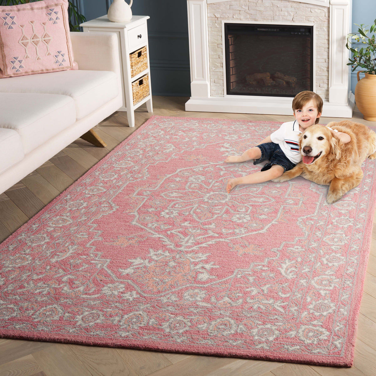 Safavieh Martha Stewart Rug Collection: MSR3370U-9 - Pink / Ivory