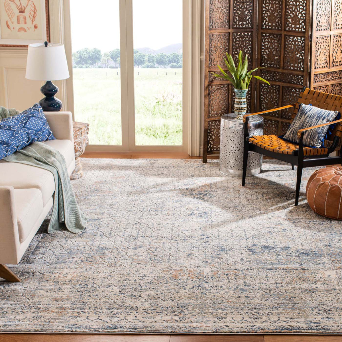 Martha Stewart Rug Collection: MSR671A - Cream / Beige