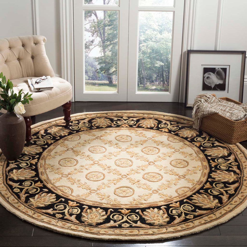 Safavieh Naples Rug Collection NA521A - Ivory / Black