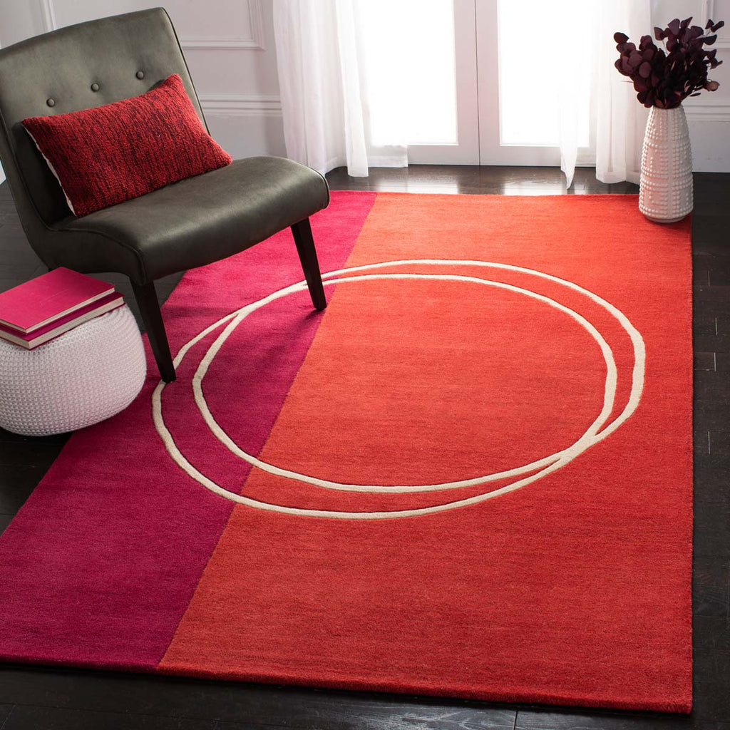 Safavieh Rodeo Drive Rug Collection RD624A - Red/Cream