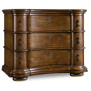Archivist Bachelors Chest | Hooker Furniture - 544790017