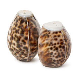 Tiger Cowrie Salt and Pepper Shaker Set in Natural Jute Pouch | Two's Company - 55426