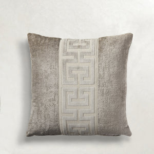 Hamlet Indoor Throw Pillow | Gabriella White - SCH-G207-202173