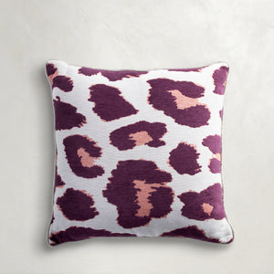 Venti Tigre Indoor Throw Pillow | Gabriella White - SCH-G102-202117