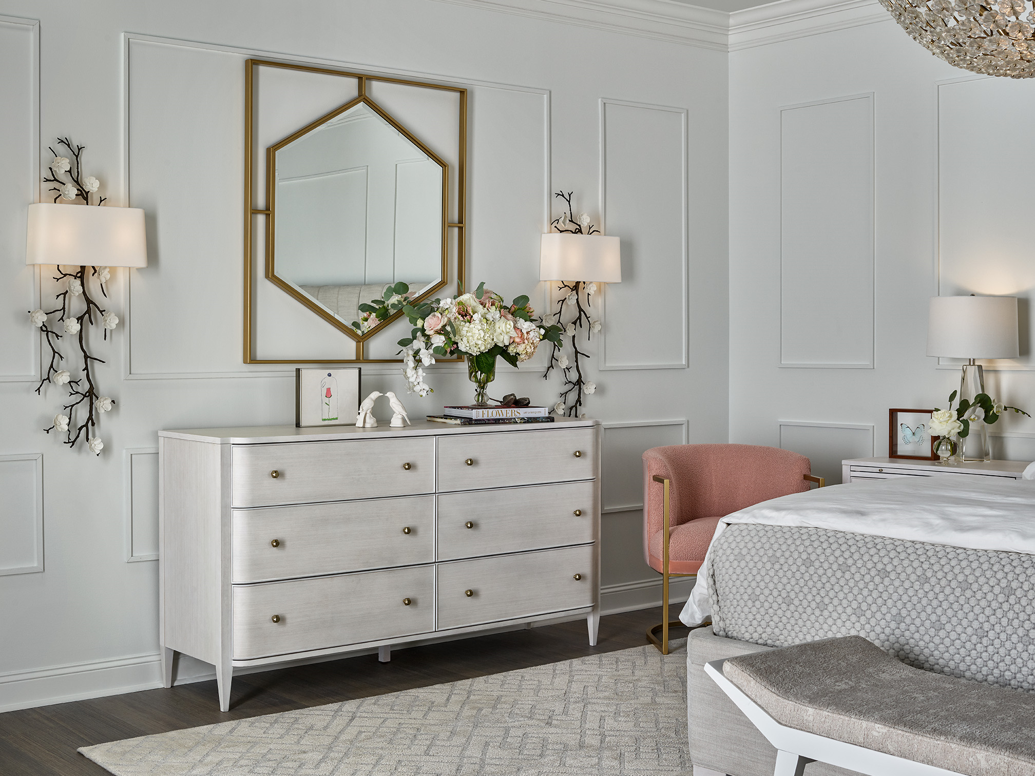 Miranda Kerr - Chelsea Dresser - Alabaster Miranda Kerr - Chelsea Dresser - Alabaster
