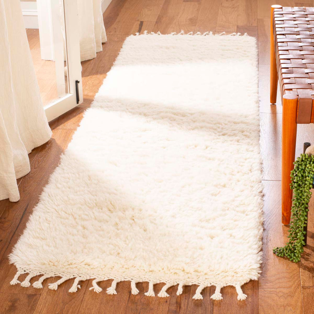 Safavieh Casablanca 150 Rug, CSB150 - Ivory