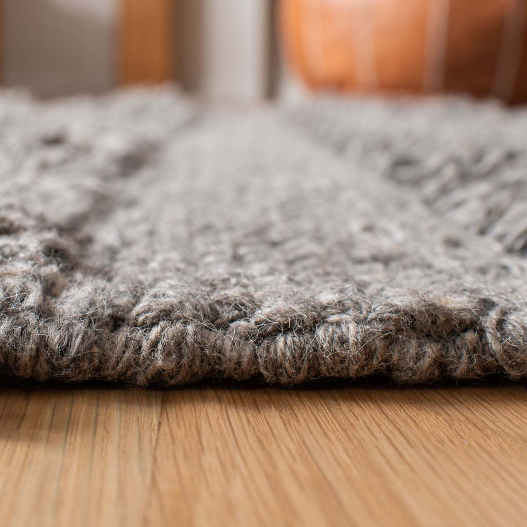 Safavieh Casablanca 450 Rug, CSB450 - Silver