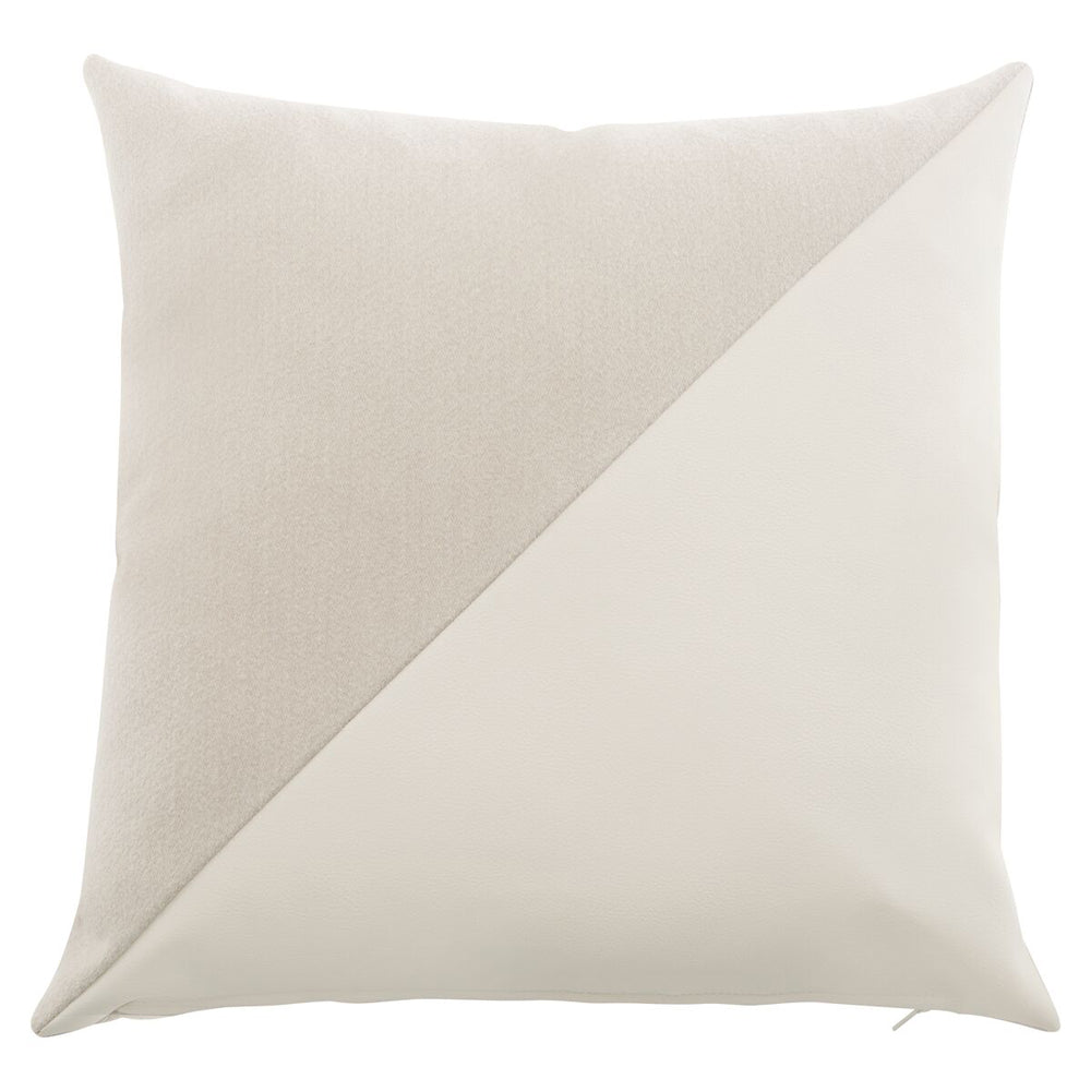 Outdoor Throw Pillow
Add a stylish touch to your outdoor space with one of our customizable accent pillows. | Bernhardt Exterior - OFP20