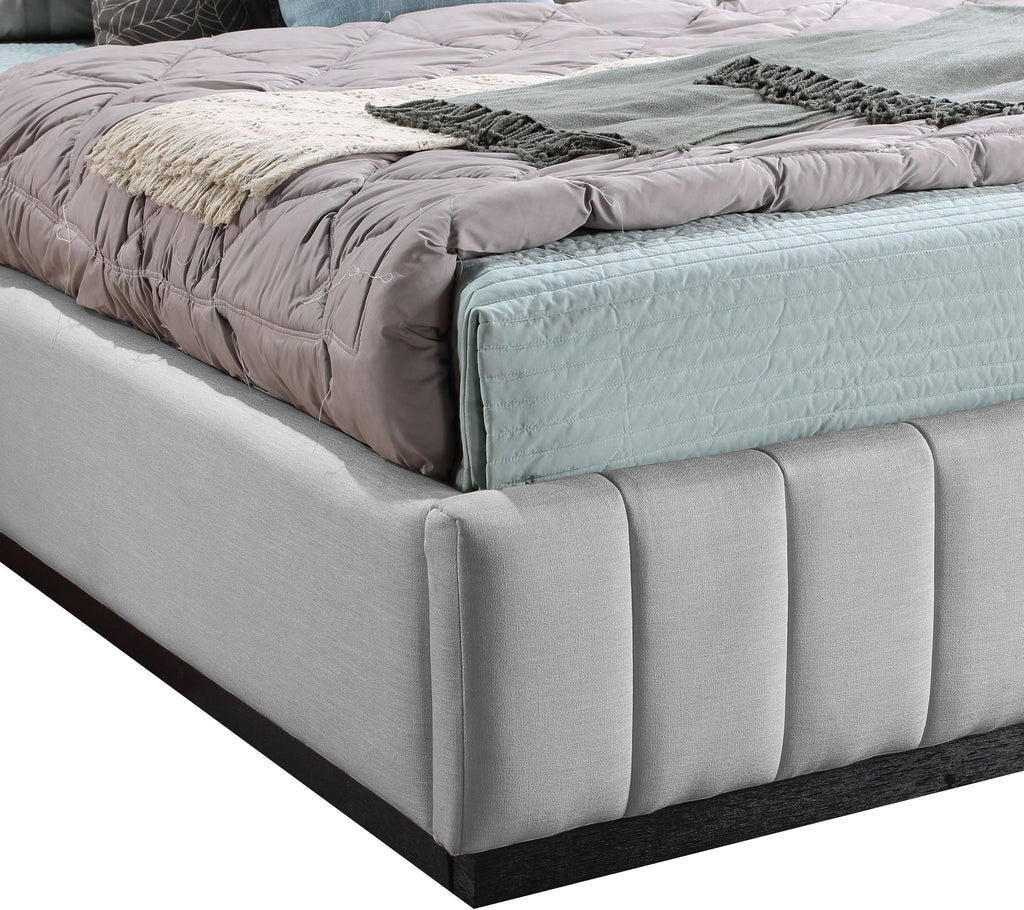Lucia Grey Linen Textured Fabric Upholstered Queen Bed | Meridian ...