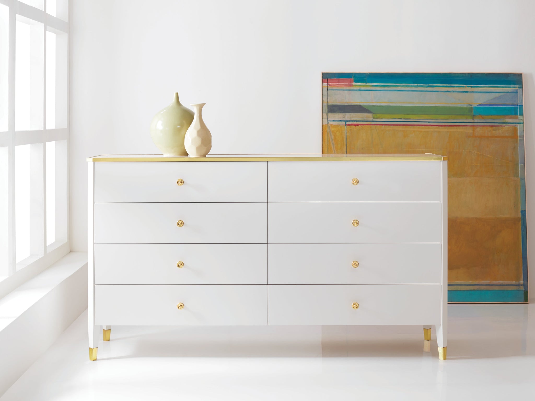 Niles Dresser - White | Modern History
