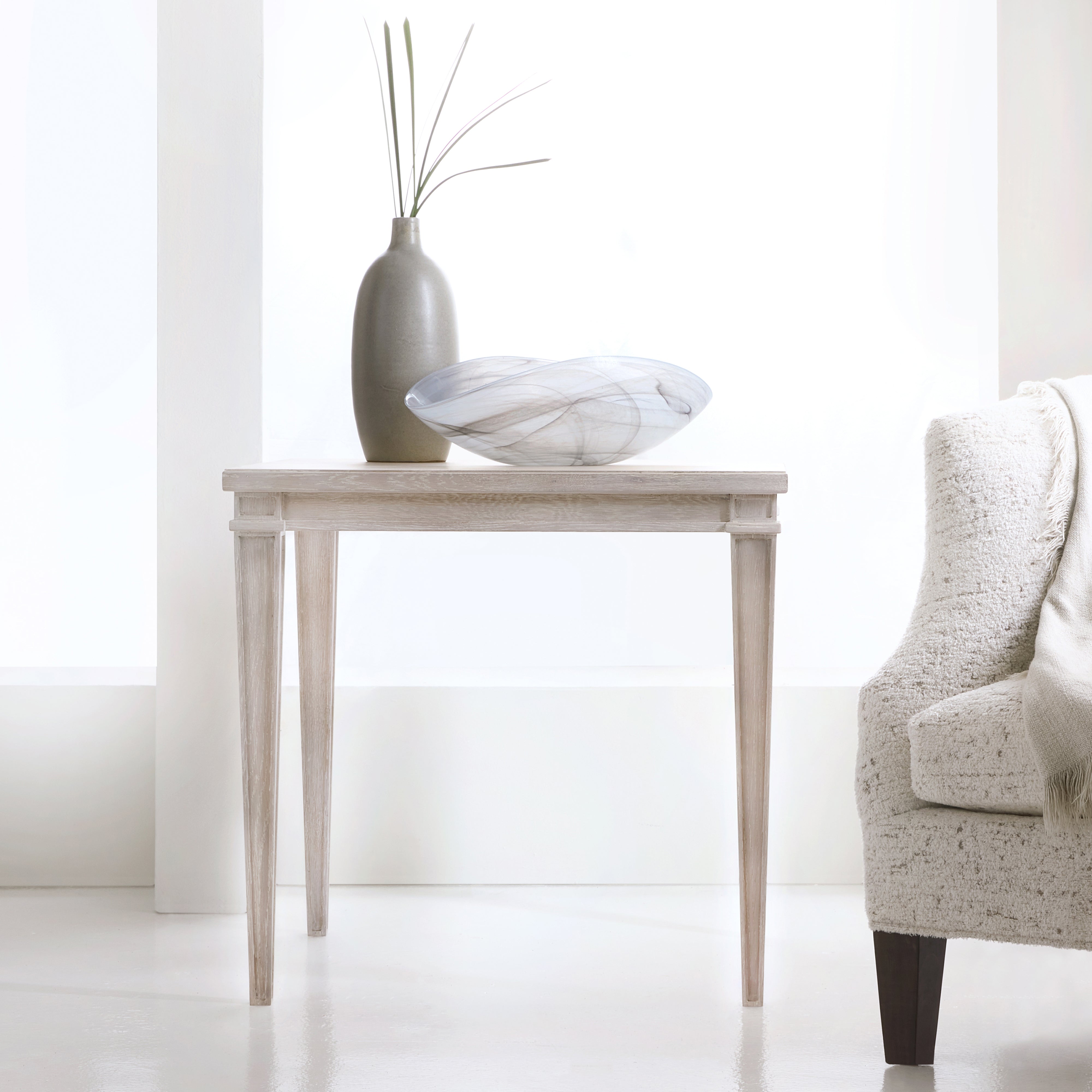 Salone Rising Table Salone End Table