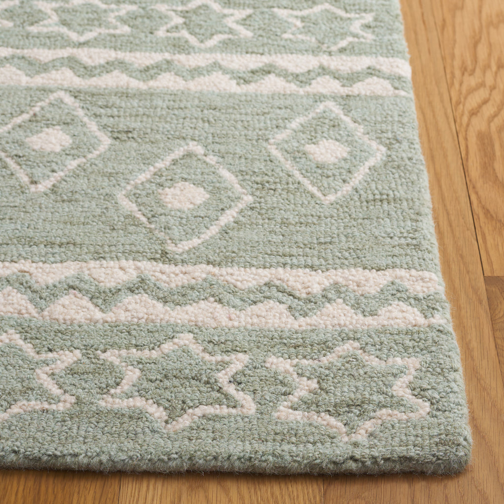 Micro-Loop 501 Rug | Safavieh - MLP501 - Sage / Ivory