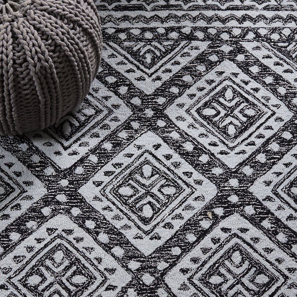 Micro-Loop 501 Rug | Safavieh - MLP501 - Black / Ivory