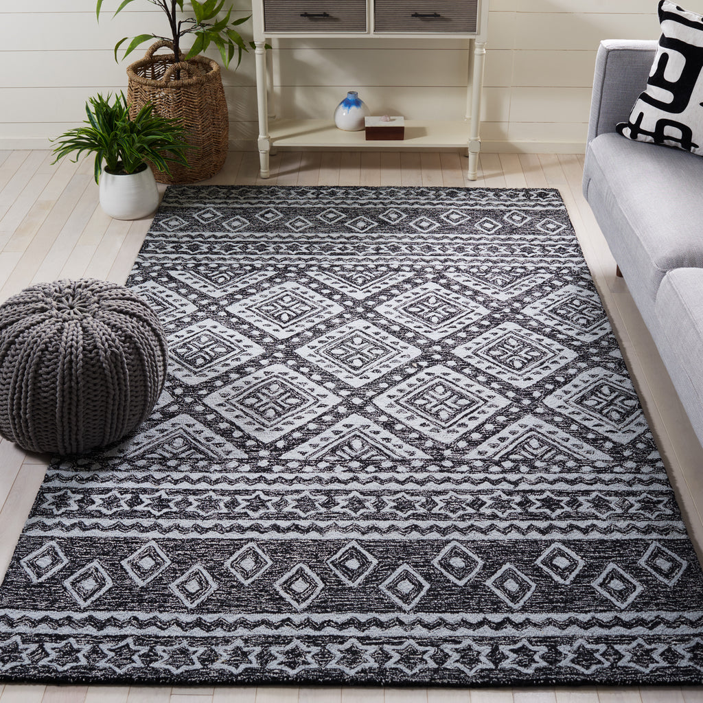 Micro-Loop 501 Rug | Safavieh - MLP501 - Black / Ivory