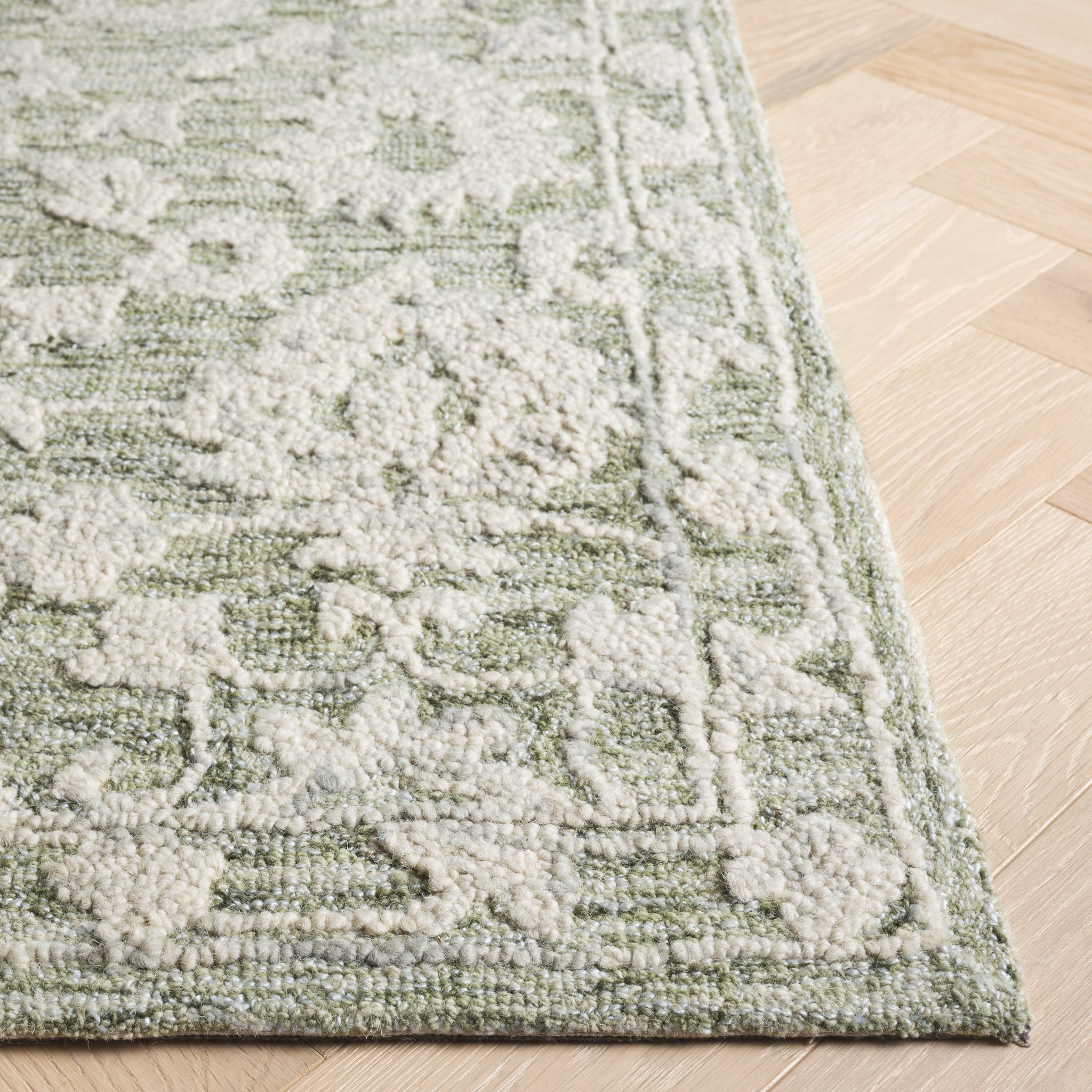 MRQ511W-5-DETAIL_2048x.jpg?v=