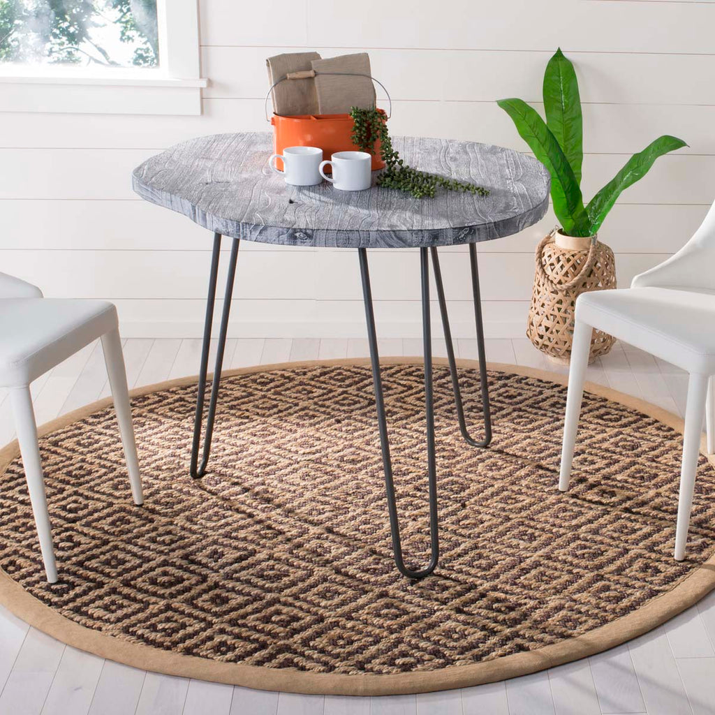 Safavieh Natural Fiber Rug Collection NF266E - Brown / Natural