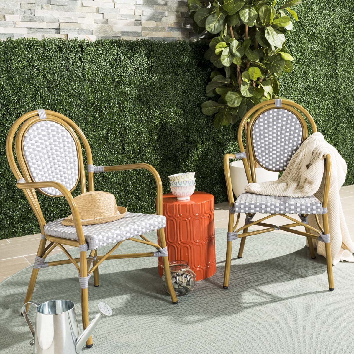 Safavieh Outdoor Bistro Chairs With Arms SAFAVIEH Salcha Indoor