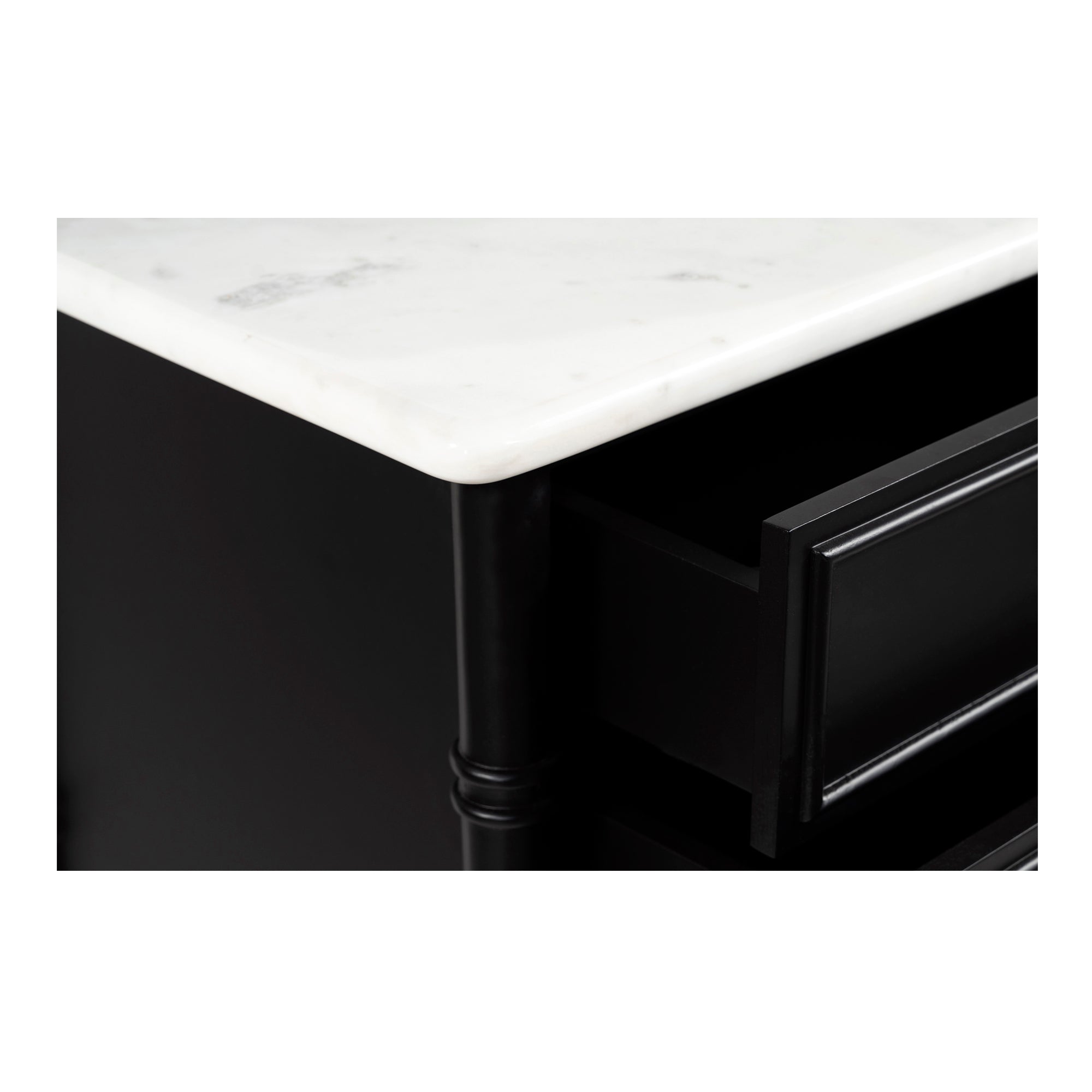 Eleanor - 5 Drawer Chest
