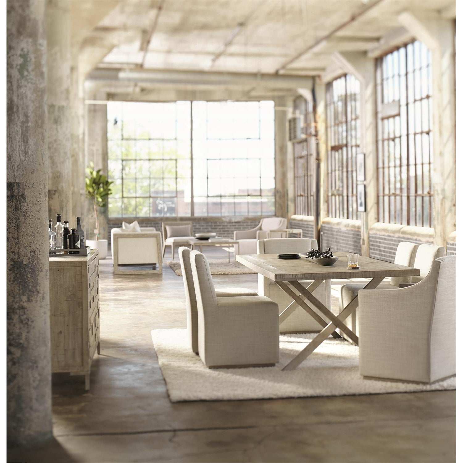 Highland Park Casey Arm Chair Bernhardt 398504G