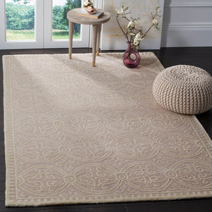 Safavieh Cambridge Rug Collection CAM123M - Light Pink / Ivory