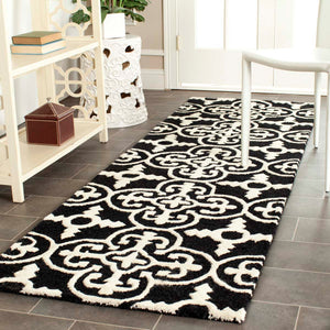 Safavieh Cambridge Rug Collection CAM133E - Black / Ivory
