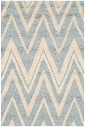 Contemporary Area Rug, CAM711B, 90 X 150 cm in Blue / Ivory