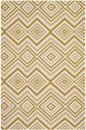 Safavieh Cedar Brook Rug Collection CDR142D - Ivory / Citron