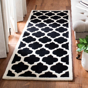 Safavieh Chatham Rug Collection CHT734K - Black / Ivory