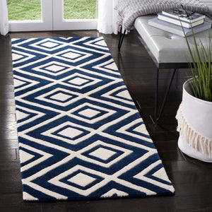 Safavieh Chatham Rug Collection CHT742C - Dark Blue / Ivory