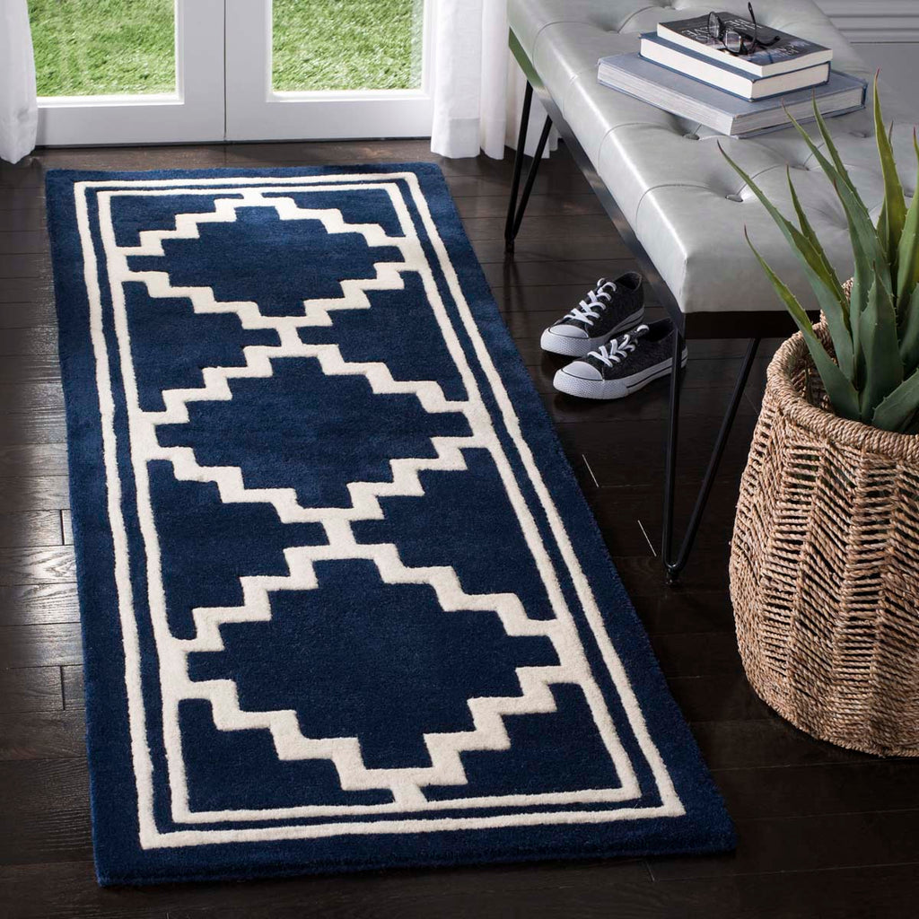 Safavieh Chatham Rug Collection CHT743C - Navy / Ivory