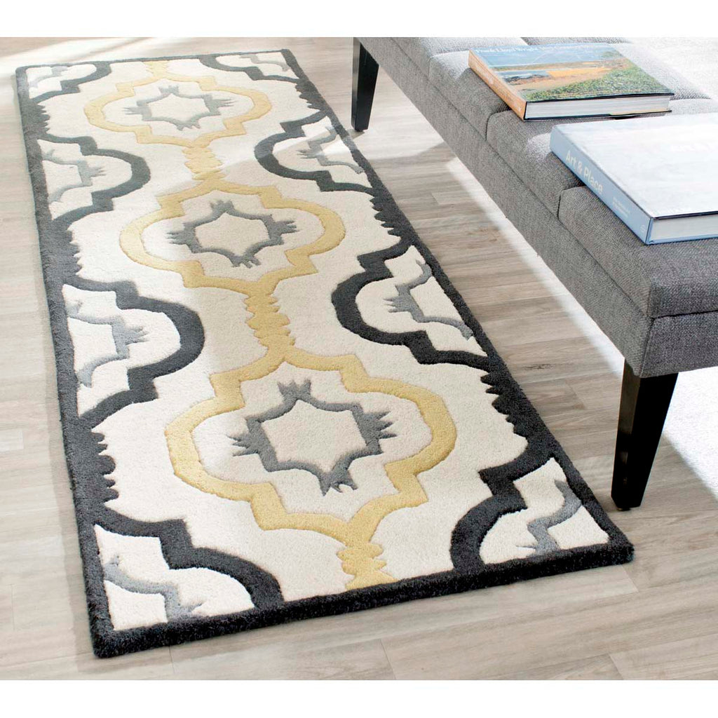 Safavieh Chatham Rug Collection CHT747A - Ivory / Multi
