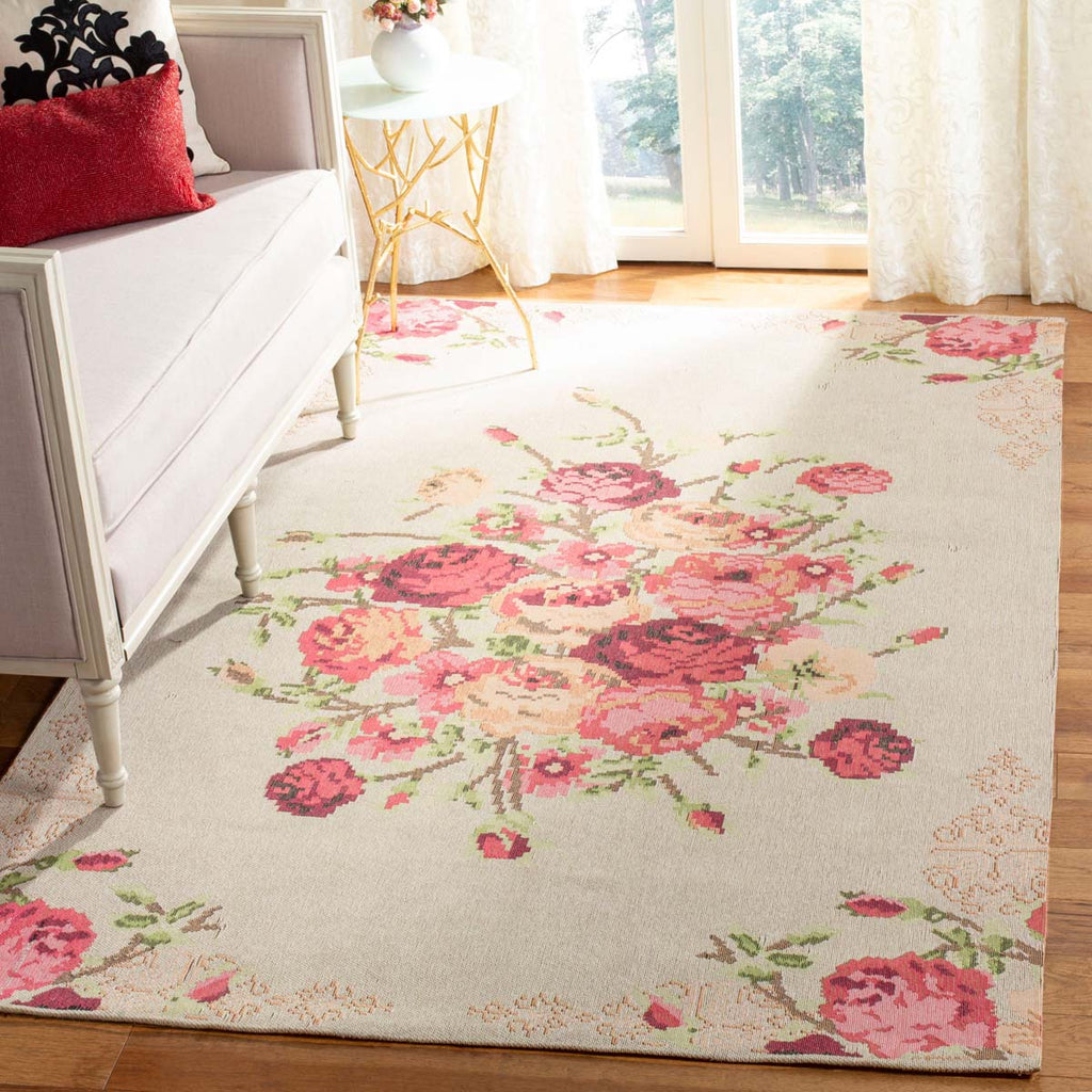Safavieh -Classic Vintage Rug Collection 115B - Beige / Red