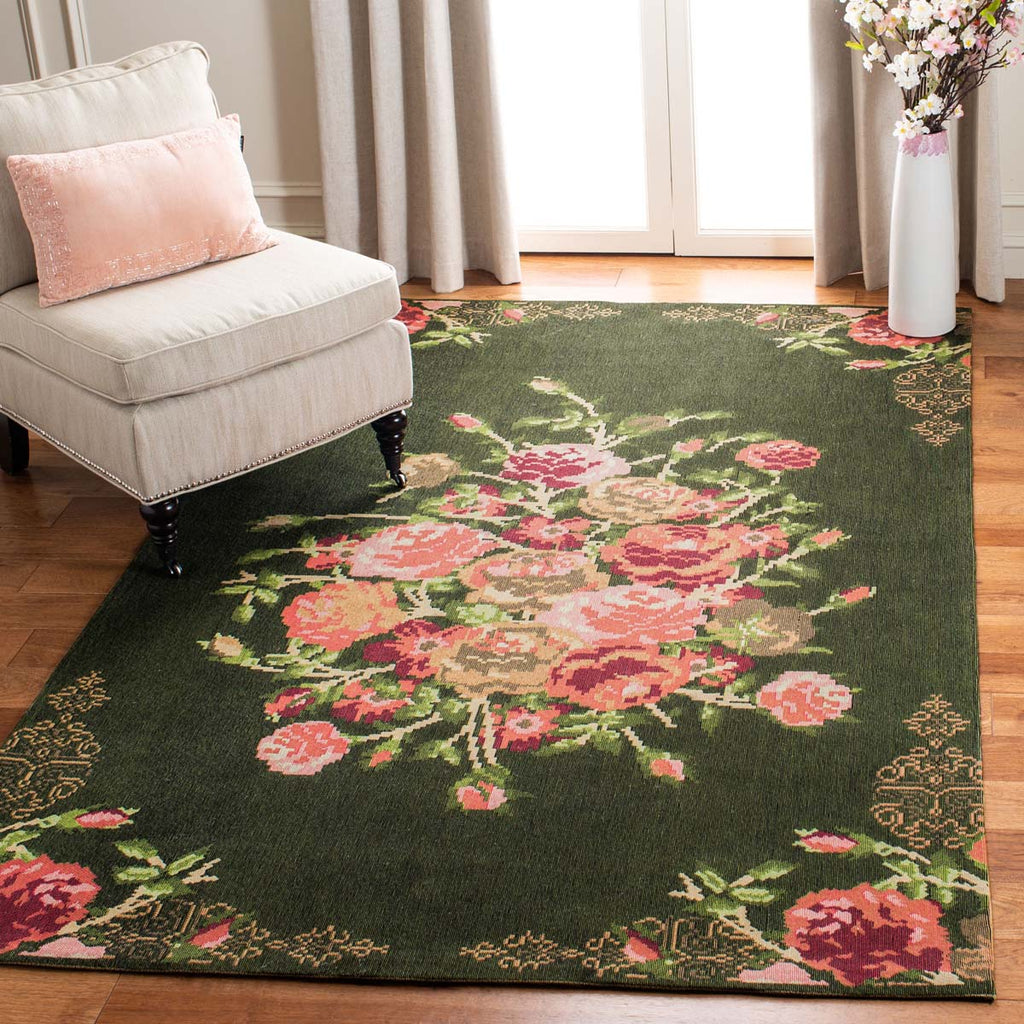 Safavieh -Classic Vintage Rug Collection 115Z - Black / Red