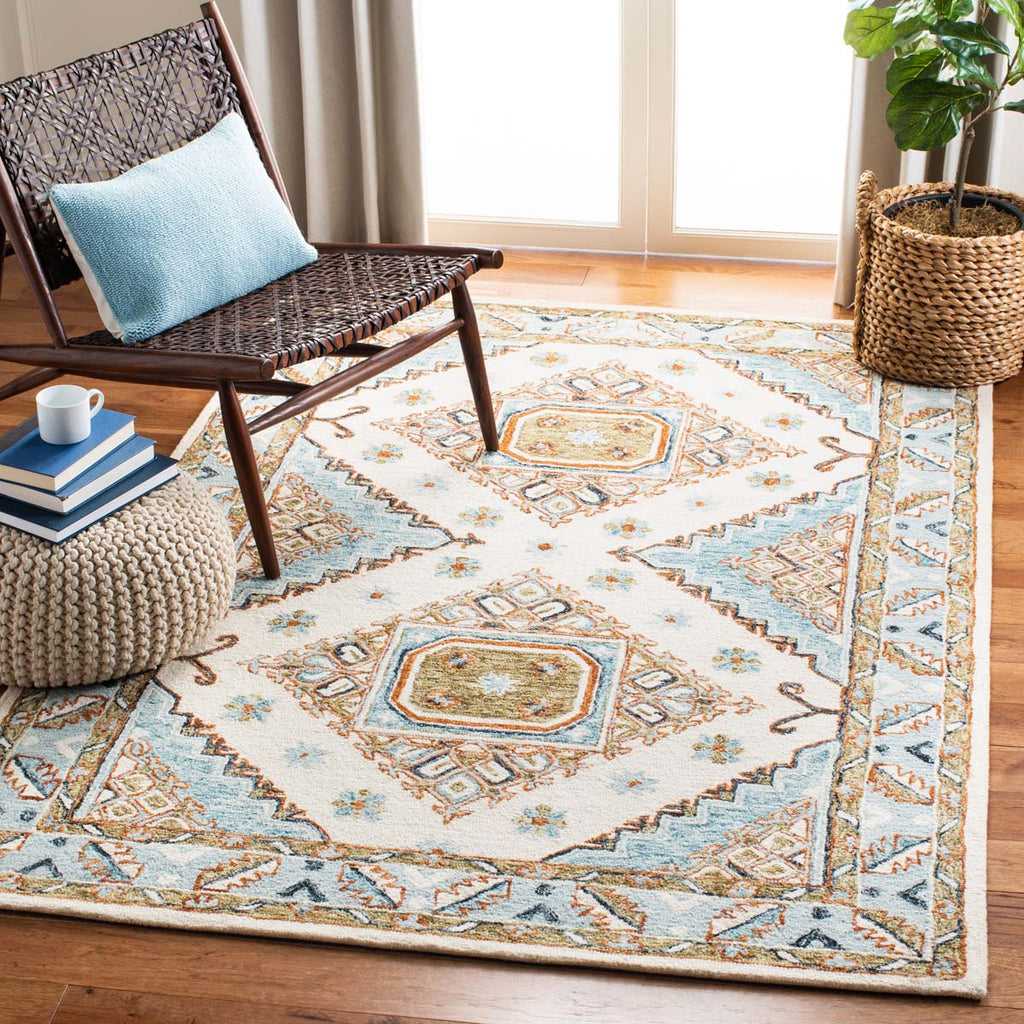 Safavieh Capri Rug Collection CPR209A - Ivory / Rust