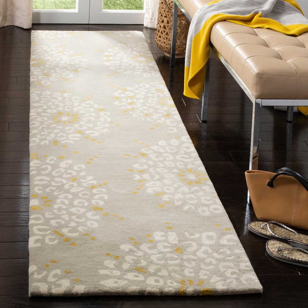 Safavieh Capri Rug Collection CPR355A - Grey / Ivory
