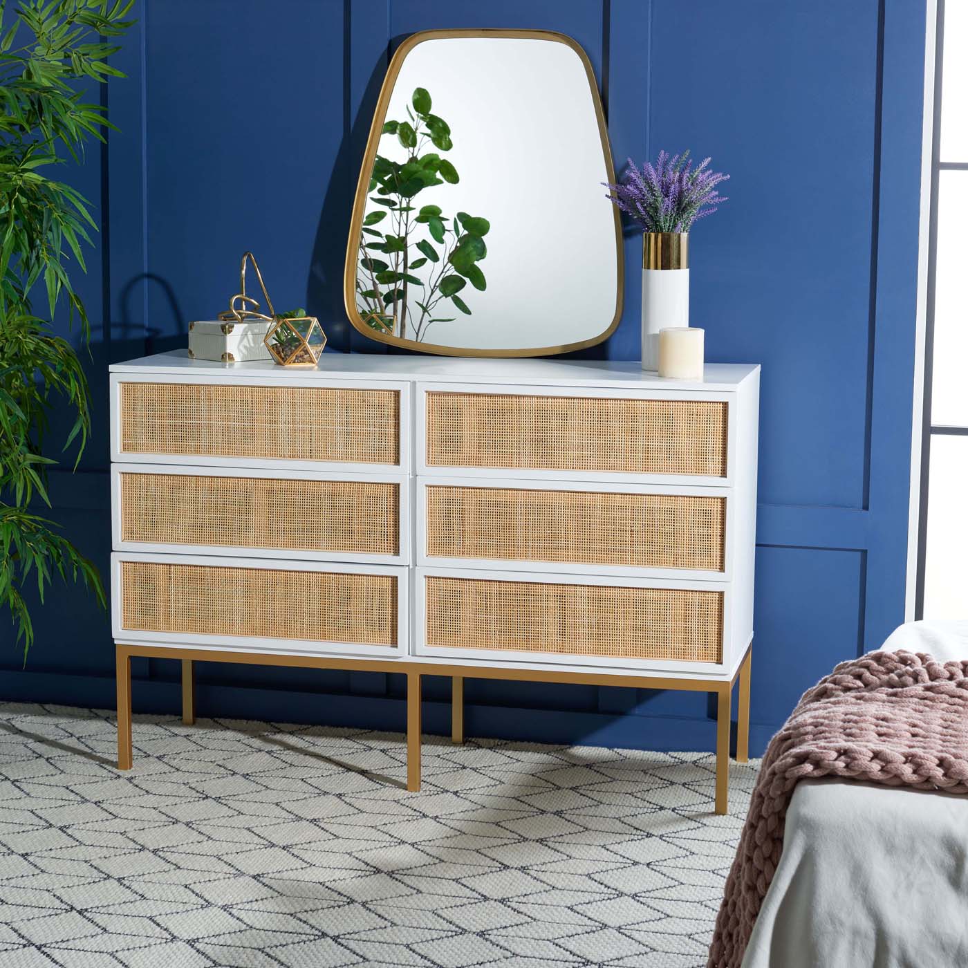 Safavieh Zadie 6 Drawer Rattan Dresser - White / Natural Safavieh Zadie 6 Drawer Rattan Dresser - White / Natural