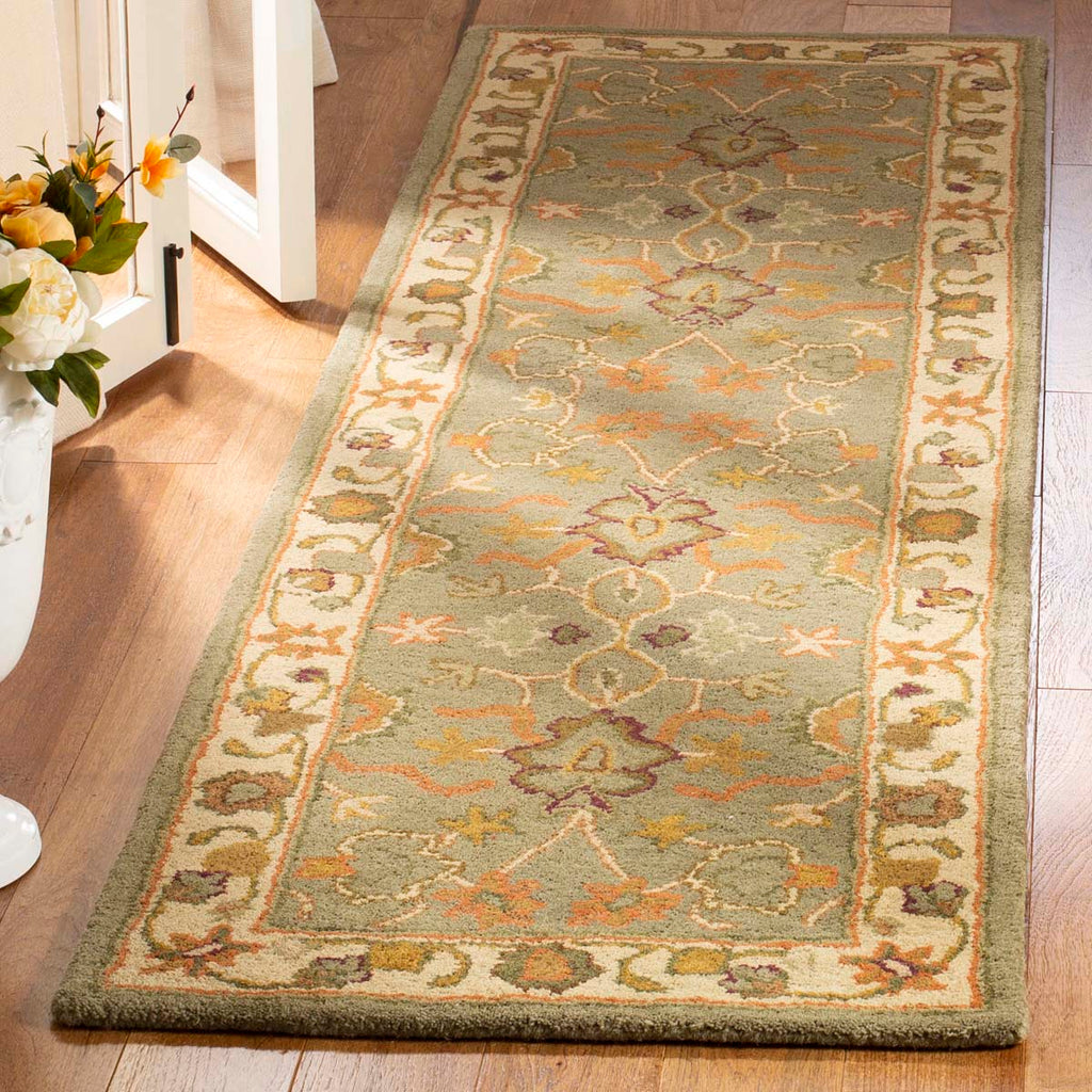 Safavieh Heritage Rug Collection HG959A - Light Green / Beige