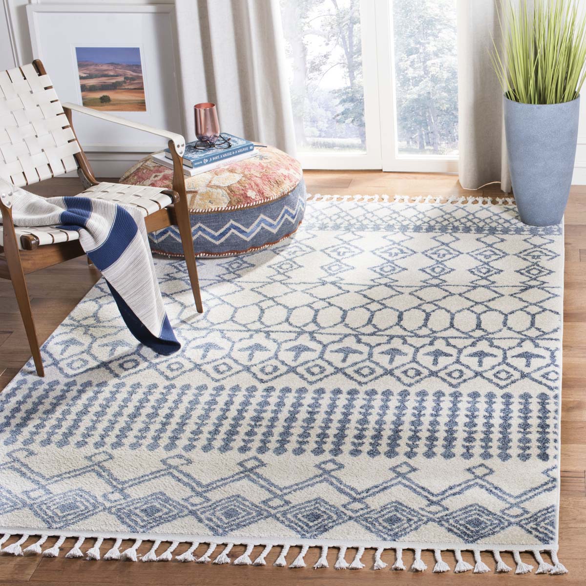 Safavieh Kasbah 100 Rug Collection KBH173B - Ivory / Blue