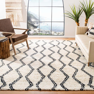 Safavieh Kenya Rug Collection KNY250Z - Black / Ivory