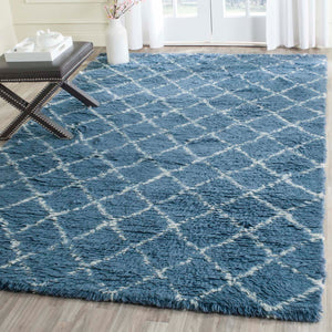 Safavieh Kenya Rug Collection KNY404D - Light Blue / Ivory