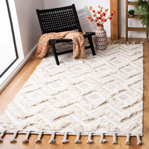 Safavieh Kenya Rug Collection KNY957A - Ivory / Grey