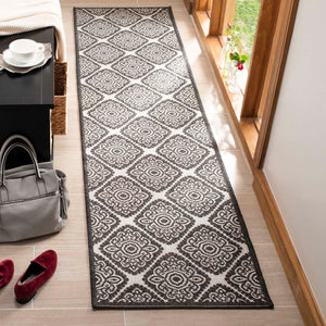 Safavieh Linden 100 Rug Collection LND132A - Light Grey / Charcoal