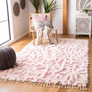 Safavieh Manhattan Rug Collection MAN460R - Ivory / Pink