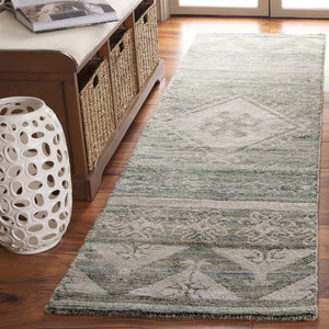 Safavieh Marquee Rug Collection: MRQ108Y - Green / Sage
