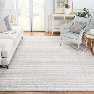 Martha Stewart Rug Collection: MSR0787F - Light Grey / White