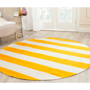 Safavieh Montauk Rug Collection MTK712A - Yellow / Ivory